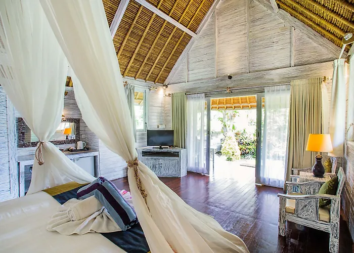 Bay Shore Huts 4*