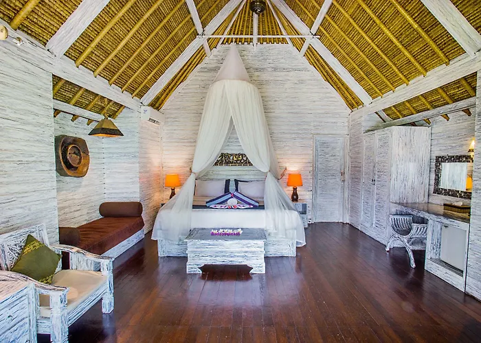 Resort Bay Shore Huts Nusa Lembongan