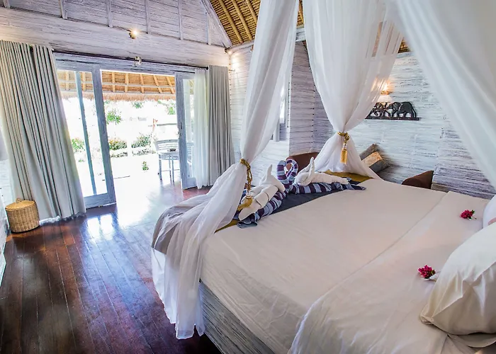 Bay Shore Huts 4* Nusa Lembongan