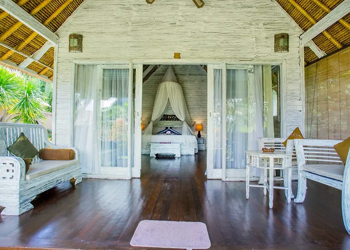 Resort Bay Shore Huts